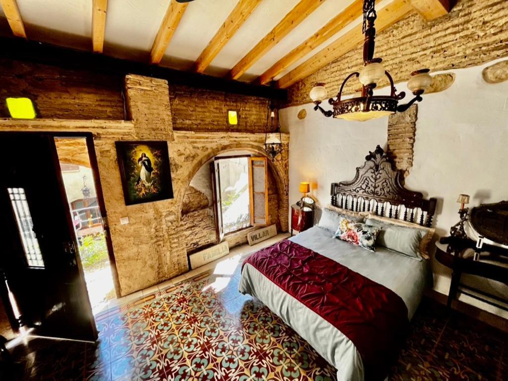 Oliva Courtyard Guesthouse Екстериор снимка